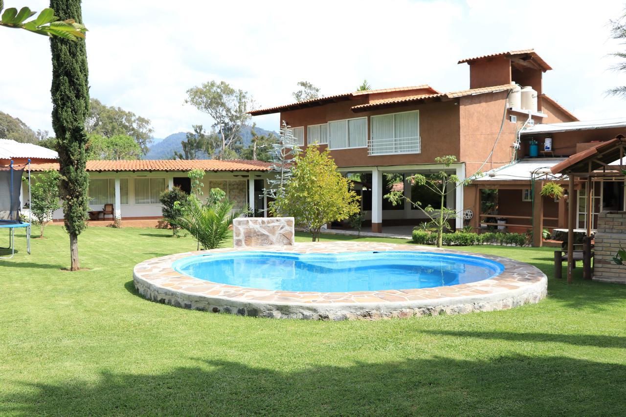 Hotel Nenufares Valle de Bravo Exterior foto